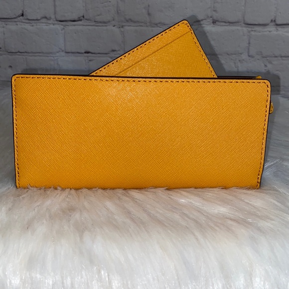 Michael Kors JET SET TRAVEL Card Case Carryall Wallet - Picture 3 of 3